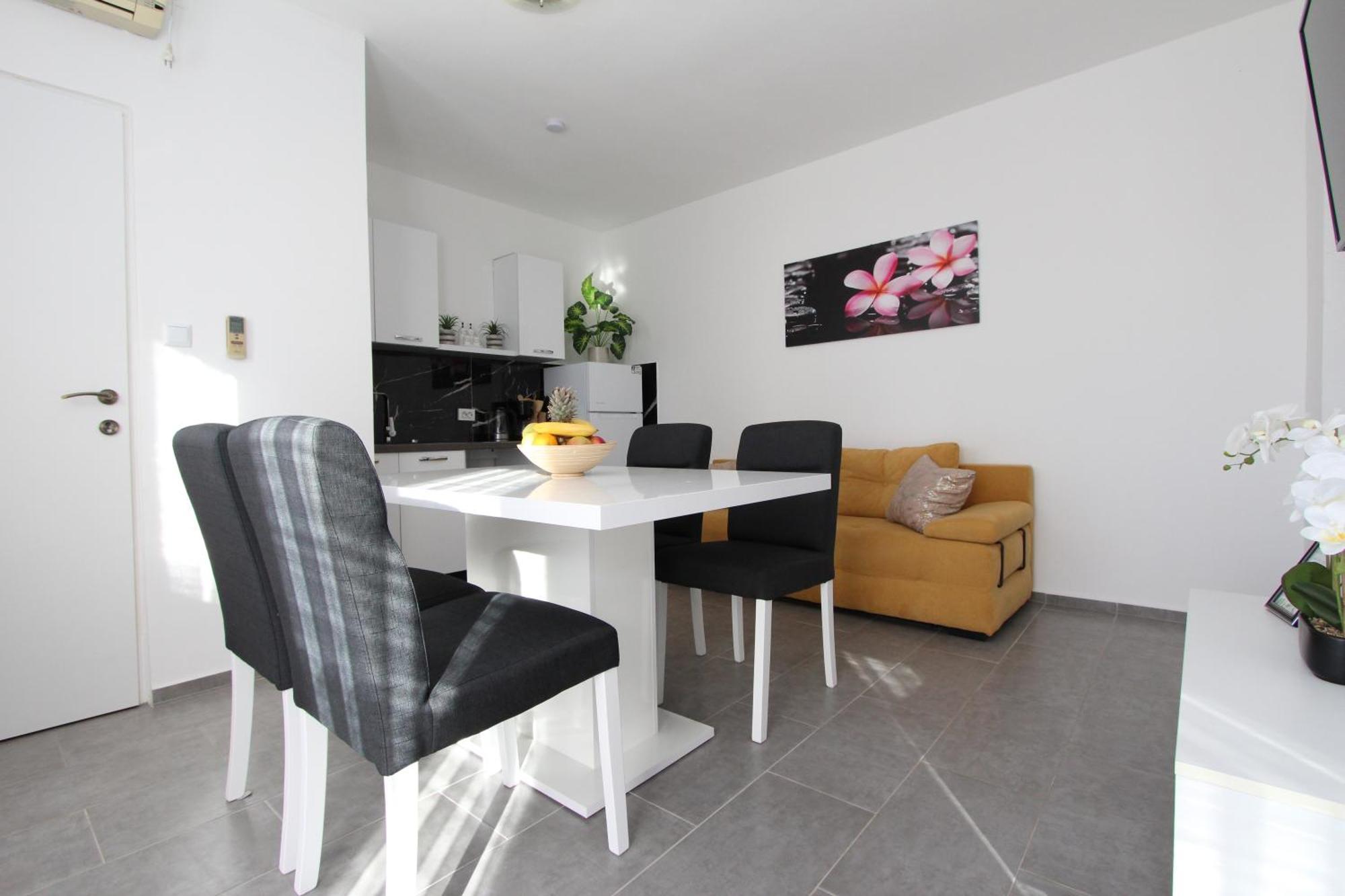 Apartments Hawaii บานโจเล ภายนอก รูปภาพ